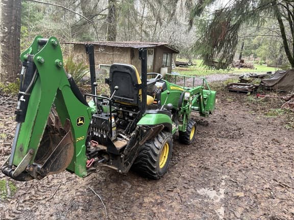 Image of John Deere 1025R equipment image 3