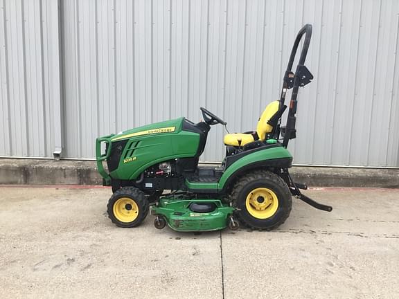 Image of John Deere 1025R Primary image