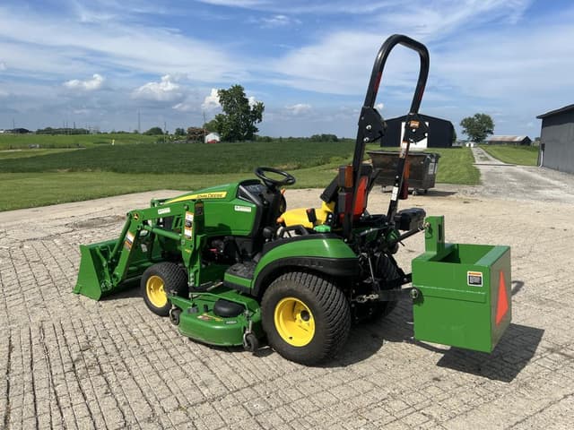Image of John Deere 1025R equipment image 3