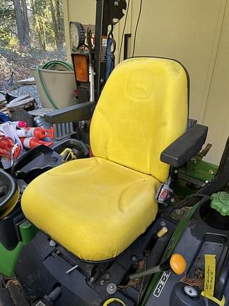 Image of John Deere 1025R equipment image 4