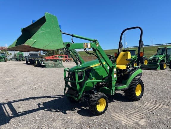 Image of John Deere 1025R equipment image 1