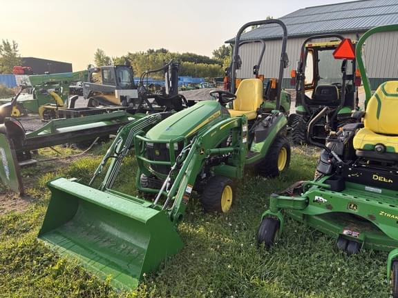 Image of John Deere 1025R equipment image 1