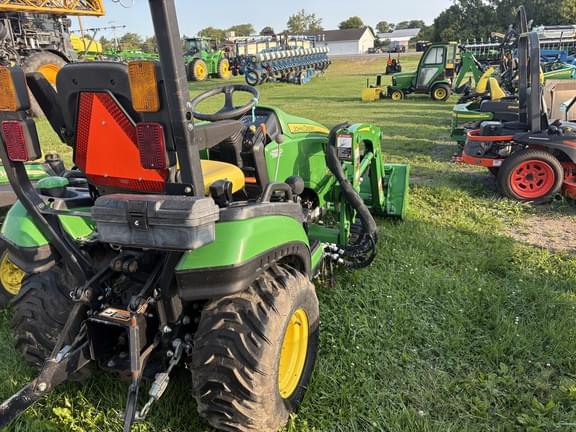 Image of John Deere 1025R equipment image 2