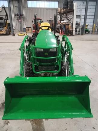 Image of John Deere 1025R equipment image 3