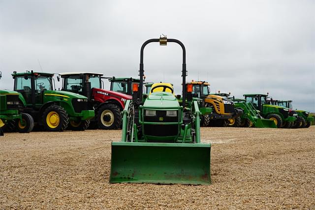 Image of John Deere 1025R equipment image 1