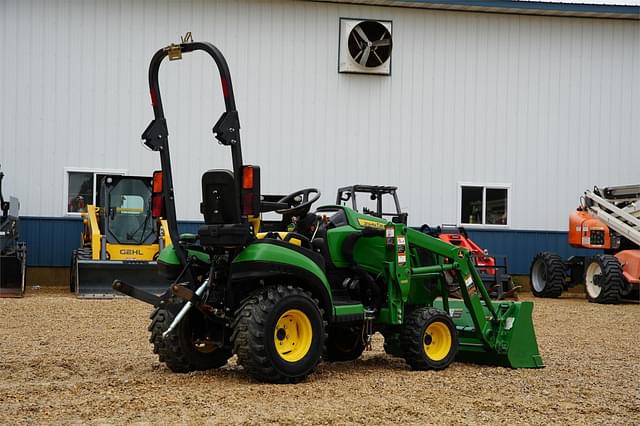 Image of John Deere 1025R equipment image 4