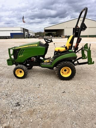 Image of John Deere 1025R equipment image 2