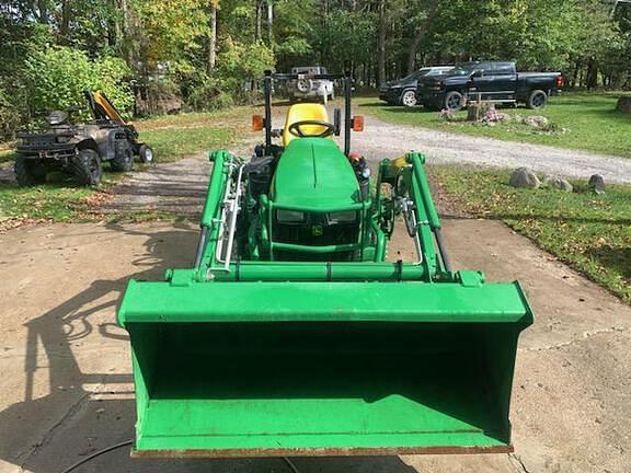 Image of John Deere 1026R equipment image 3