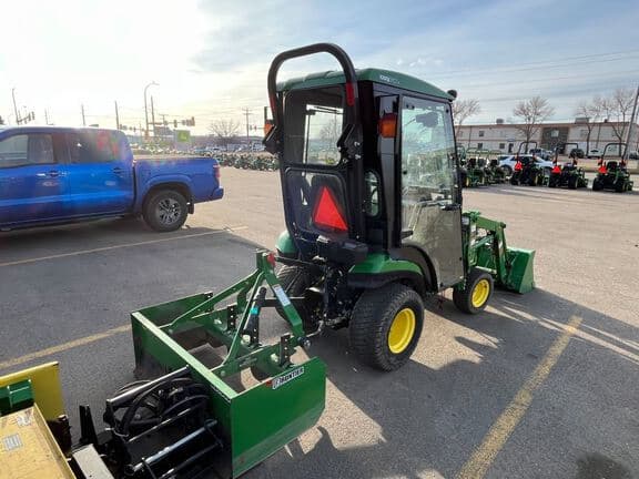 Image of John Deere 1026R equipment image 2