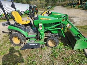 Main image John Deere 1026R