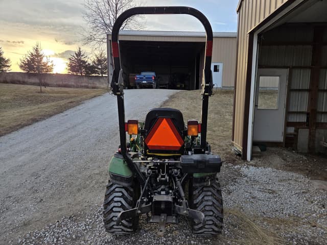 Image of John Deere 1026R equipment image 2