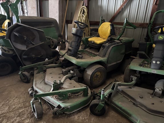 2013 John Deere 1445 Equipment Image0
