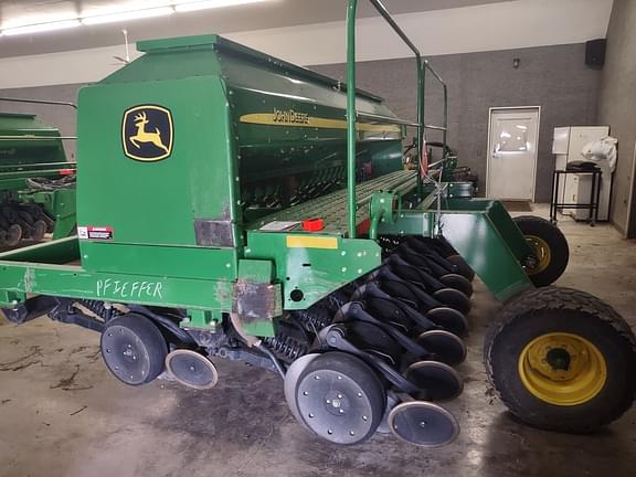 Image of John Deere 1590 equipment image 3