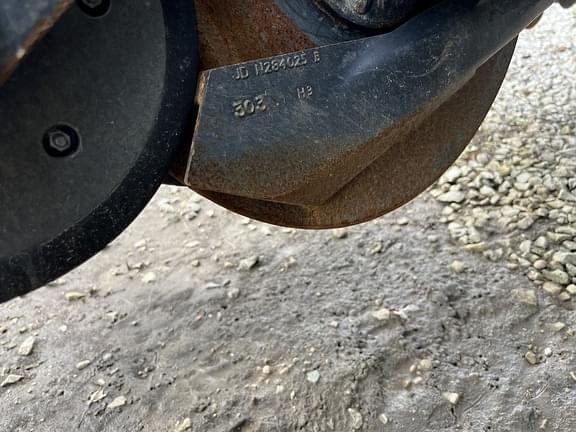 Image of John Deere 1590 equipment image 1