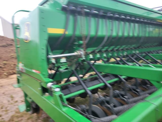 Image of John Deere 1590 equipment image 4