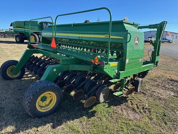 Image of John Deere 1590 equipment image 2