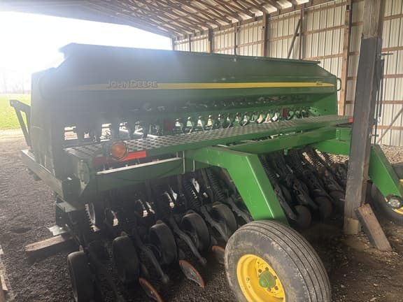 Image of John Deere 1590 equipment image 3