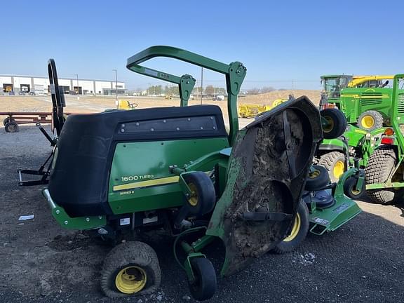 Image of John Deere 1600 Turbo II equipment image 1