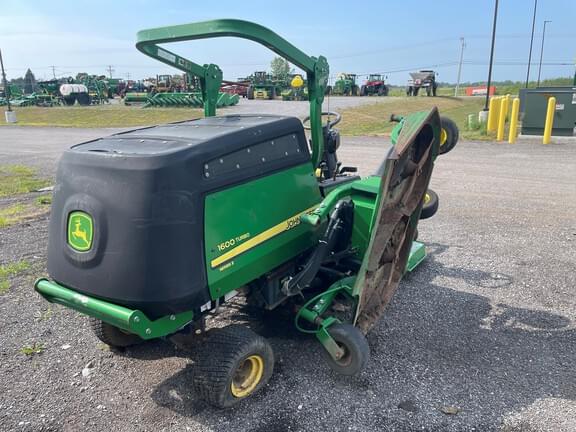 Image of John Deere 1600 Turbo II equipment image 4