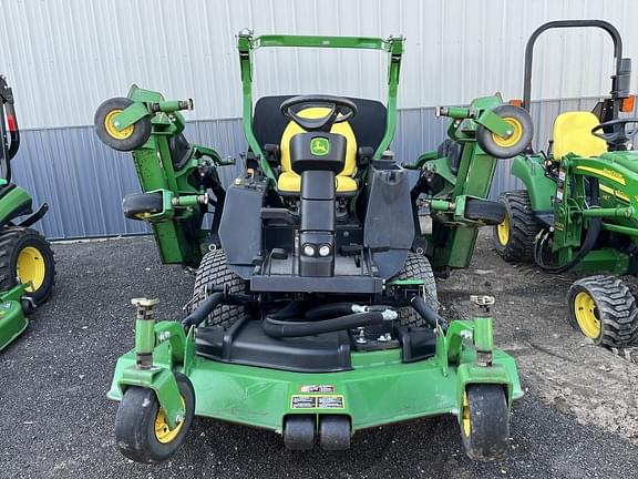 Image of John Deere 1600 Turbo II equipment image 4