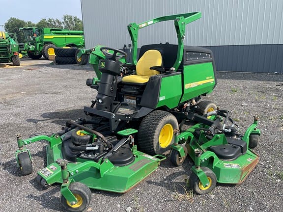 2013 John Deere 1600 Turbo II Equipment Image0