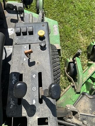 Image of John Deere 1600 Turbo equipment image 3