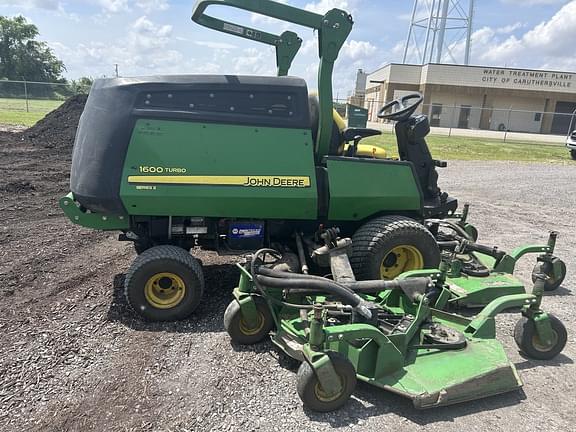 Image of John Deere 1600 Turbo II equipment image 2
