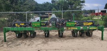 Main image John Deere 1700