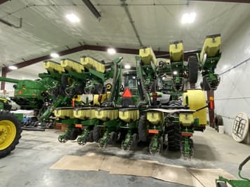 Main image John Deere 1720
