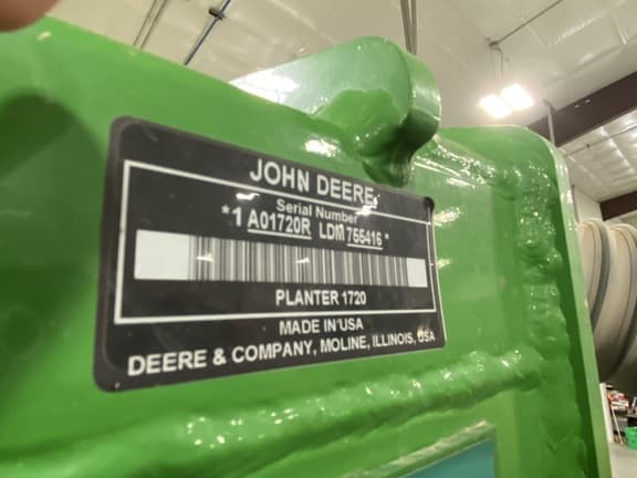 Image of John Deere 1720 equipment image 4