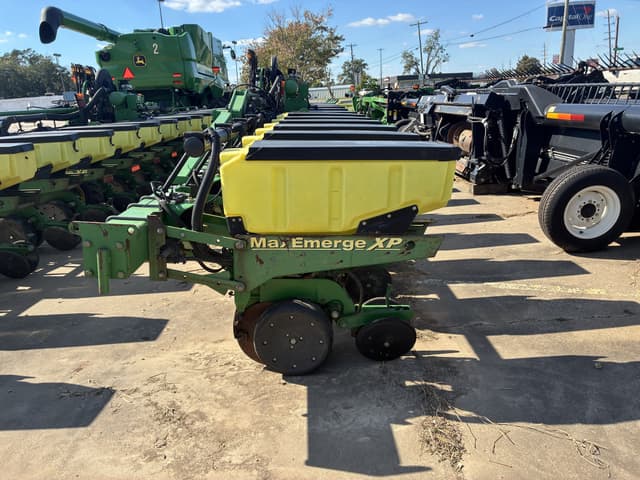 Image of John Deere 1720 equipment image 1