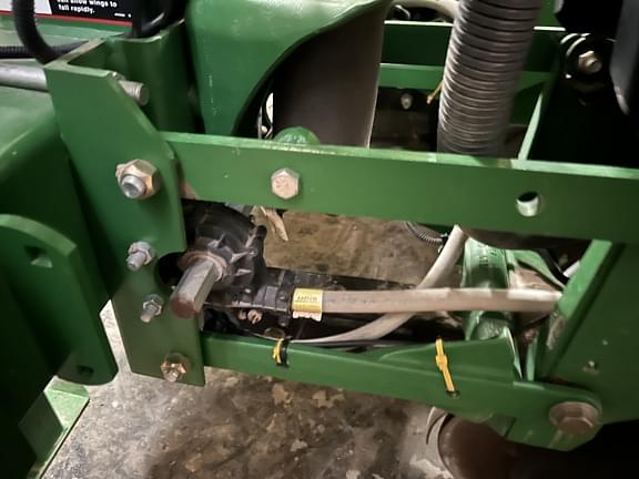 Image of John Deere 1720 equipment image 4