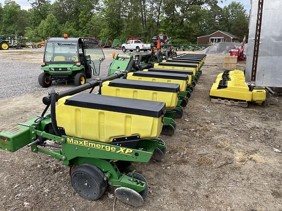 Image of John Deere 1720 Image 0