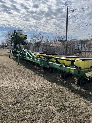 Image of John Deere 1720 equipment image 1