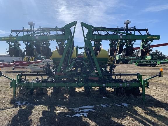 Image of John Deere 1720 equipment image 2
