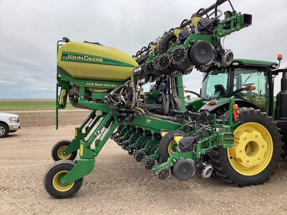 2013 John Deere 1720 Equipment Image0
