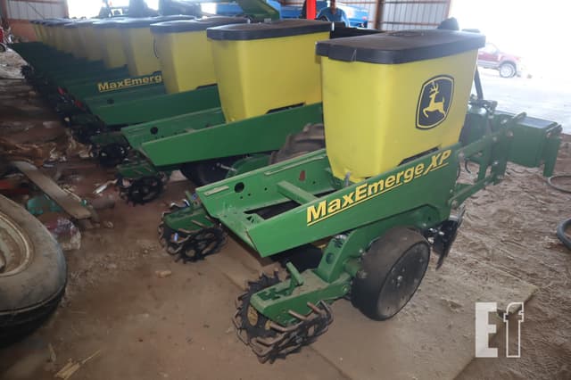 Image of John Deere 1720 equipment image 4