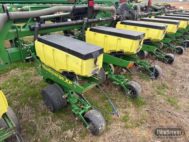 Image of John Deere 1720 equipment image 2