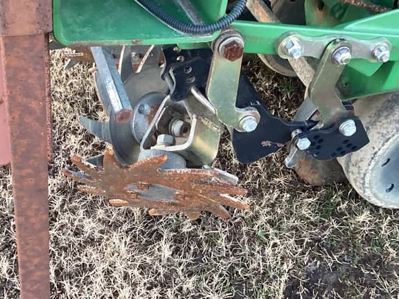 Image of John Deere 1730 equipment image 4