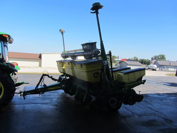 Image of John Deere 1750 equipment image 4