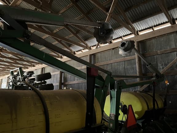 Image of John Deere 1760 equipment image 3