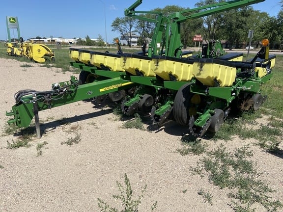 Main image John Deere 1760