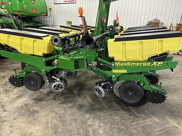 Main image John Deere 1760
