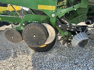 Main image John Deere 1760 28