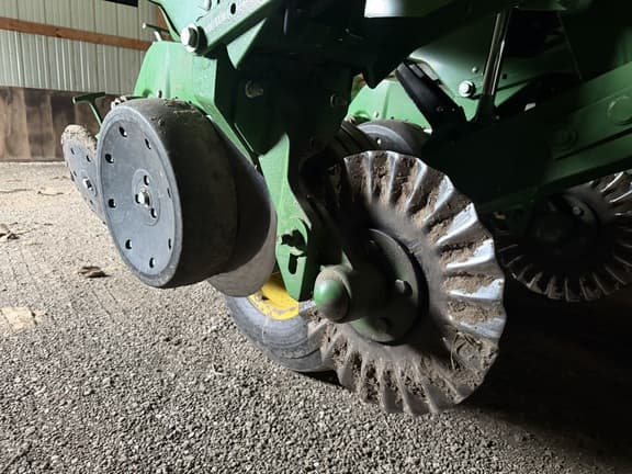 Image of John Deere 1760 equipment image 4