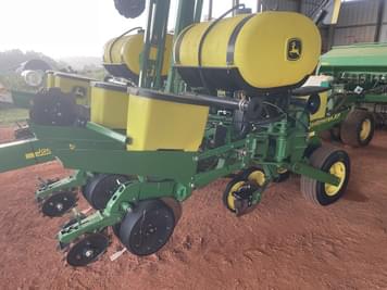 Main image John Deere 1760