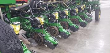 Main image John Deere 1770 1