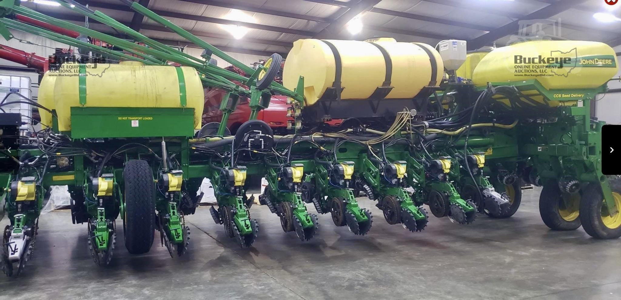 Main image John Deere 1770