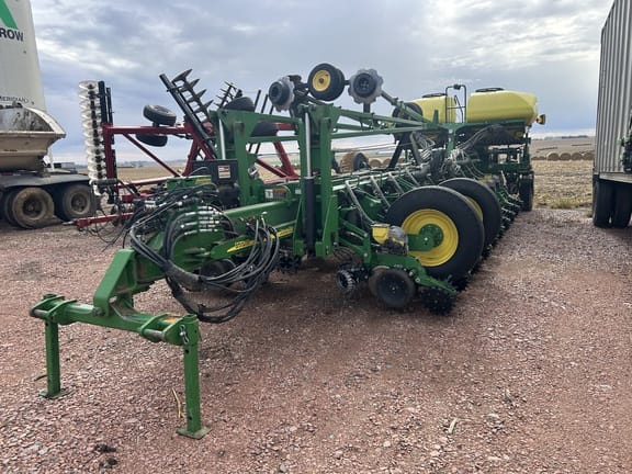 2013 John Deere 1770 Equipment Image0