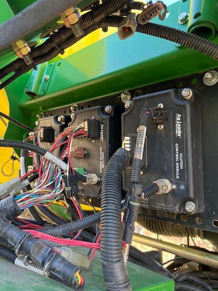 Thumbnail image John Deere 1770 48